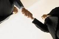 TRES FORMAS MUY PODEROSAS DE HACER CONEXIÓN. TRES FORMAS MUY PODEROSAS DE HACER CONEXIÓN.