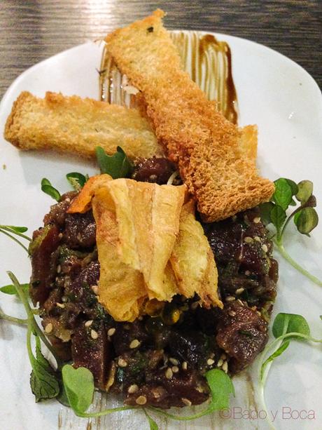 tartar de atun en Sasha Bar Barcelona Baco y Boca