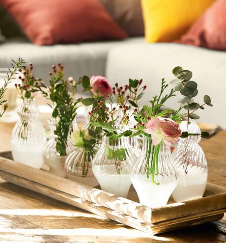 Una cabaña acogedora en la nieve