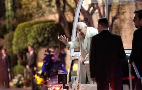 El Papa visita al México menos católico de su historia