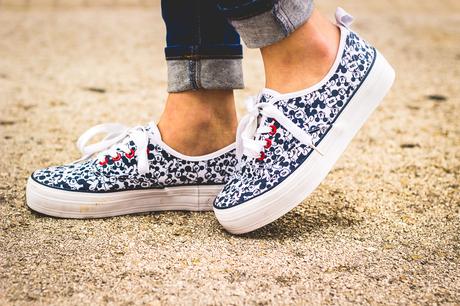 mickey mouse platforms