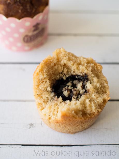 Muffins rellenos de crema de chocolate Muffins rellenos de crema de chocolate