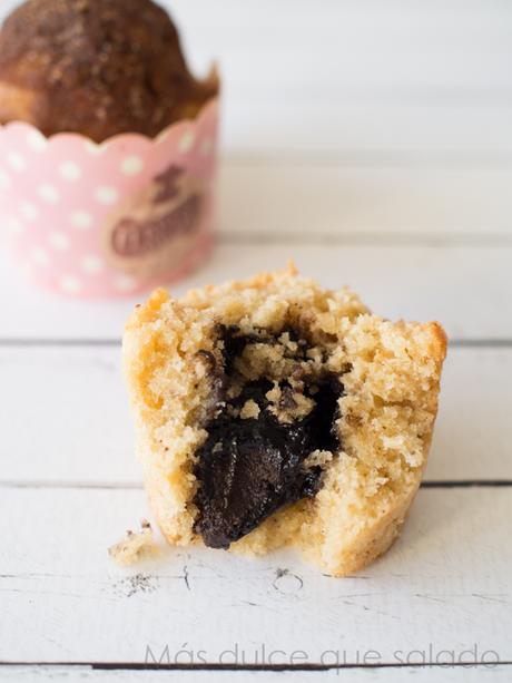 Muffins rellenos de crema de chocolate Muffins rellenos de crema de chocolate