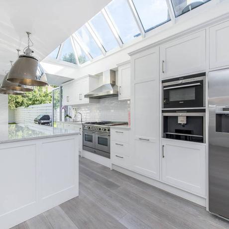 Cocinas de estilo moderno de CATO creative