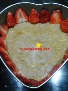 TARTA DE FRESAS Y YOGUR