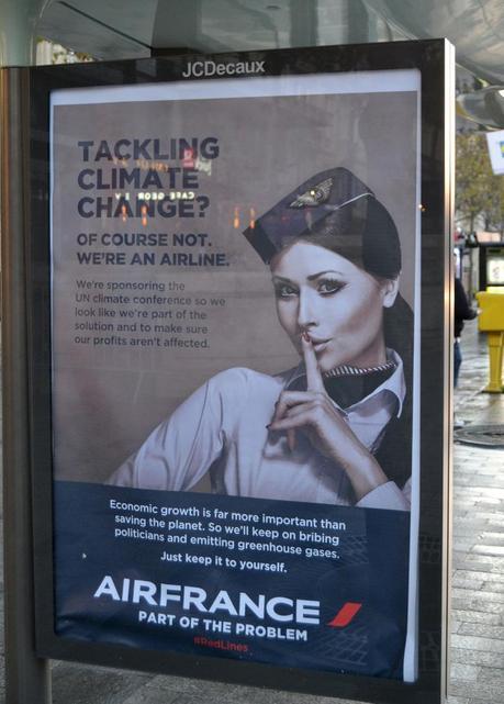 Emisiones GEI: Bajando los malos humos a la aviación Brandalism, Marketing gamberro