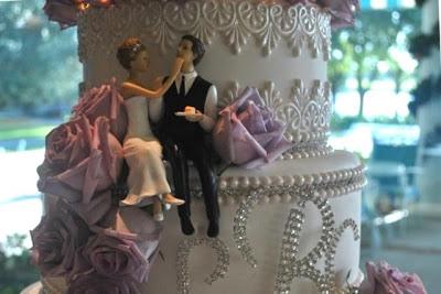 Lo último en cake toppers para tu tarta de boda