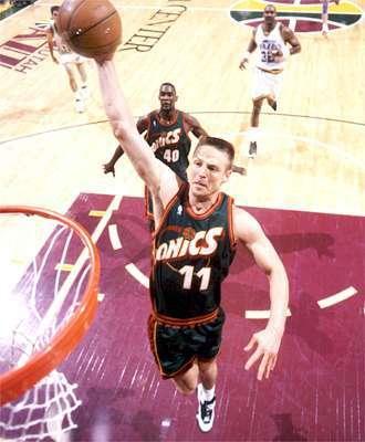 schrempf-basketball-sonics-cincodays