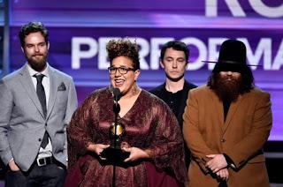 Lo que ví de los PREMIOS GRAMMY 2016