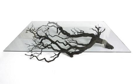 Artista transforma ramas caídas en hermosos mobiliarios