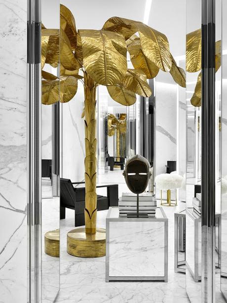 Yves Saint Laurent inaugura en Tokio su flagship store más grande del mundo Yves Saint Laurent inaugura en Tokio su flagship store más grande del mundo