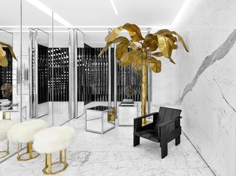 Yves Saint Laurent inaugura en Tokio su flagship store más grande del mundo Yves Saint Laurent inaugura en Tokio su flagship store más grande del mundo