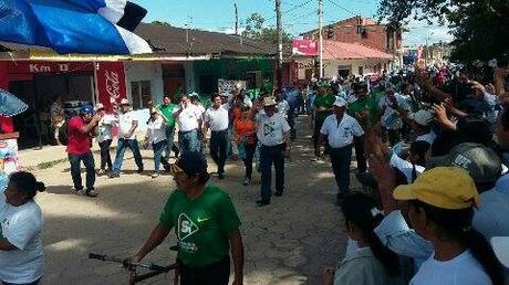 El MAS cierra su campaña en San Borja con la presencia de Alex Ferrier