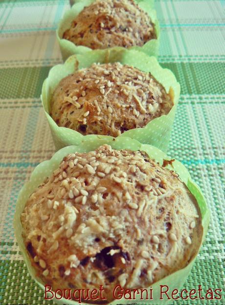 Muffins de tomates, Parmesano y chía