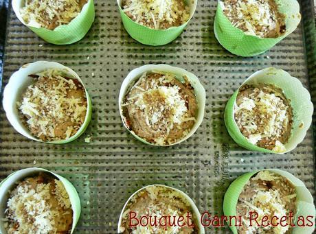 Muffins de tomates, Parmesano y chía