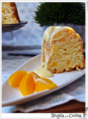 Bundt Cake de Melocotón a la vainilla y cardamomo
