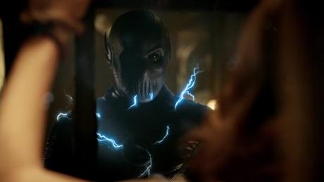 THE FLASH -TEMPORADA 2- ESCAPE FROM EARTH-2