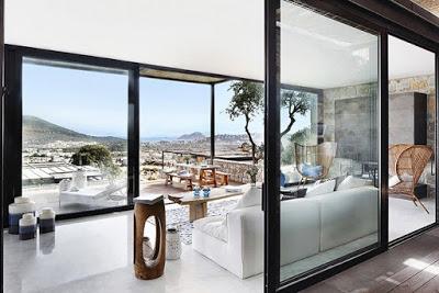 Villas en Turquia, con Materiales Rusticos