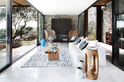 Villas en Turquia, con Materiales Rusticos