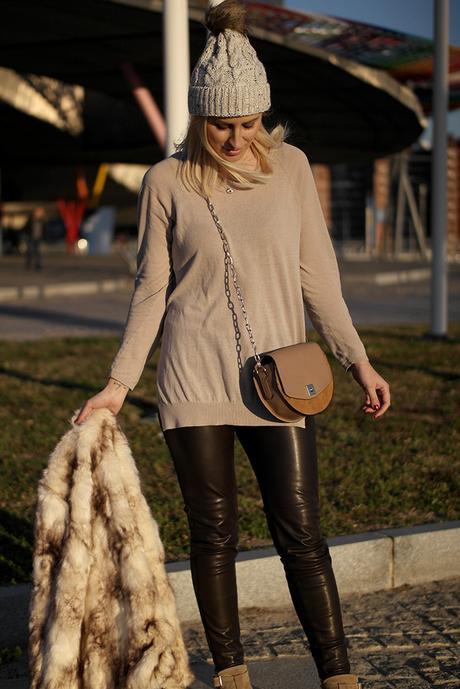 POMPOM BEANIE POMPOM BEANIE