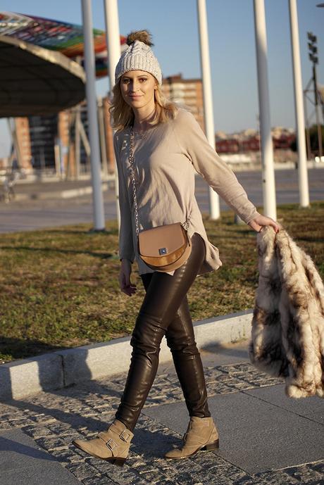 POMPOM BEANIE POMPOM BEANIE