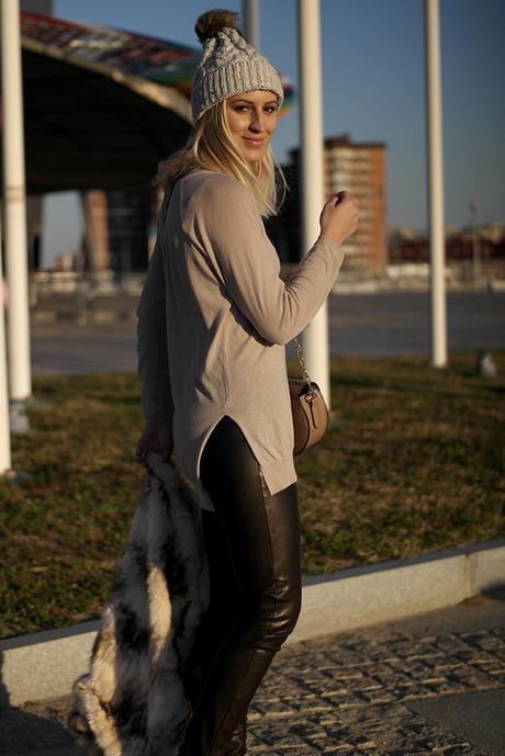 POMPOM BEANIE POMPOM BEANIE