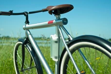 Clipon Bottle, la solución si no cuentan con soportes en el cuadro para transporta un bidón