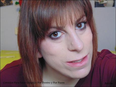 Maquillaje en Tonos Morados.