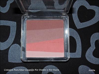 Maquillaje en Tonos Morados.