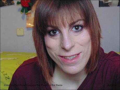 Maquillaje en Tonos Morados.