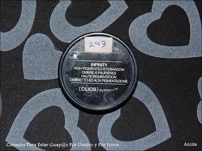 Maquillaje en Tonos Morados.