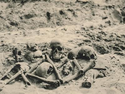 Claus y Lucas - Agota Kristof