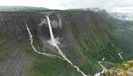 LOS RÍOS DE LA VERTIENTE CANTÁBRICA LOS RÍOS DE LA VERTIENTE CANTÁBRICA