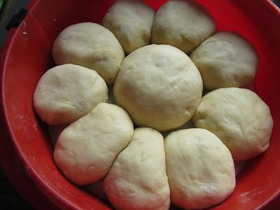 Brioche portugués relleno de chocolate
