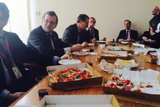 LAS CINCUENTA SOMBRAS DE CAMERON