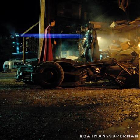 EL NUEVO BATMOVIL PROTAGONIZA UN NUEVO CLIP PROMOCIONAL DE BATMAN V SUPERMAN: EL AMANECER DE LA JUSTICIA