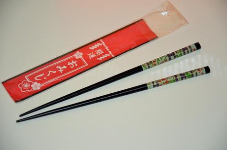 TOKYOTREAT FEBRUARY: UNBOXING JAPANESE CANDY!!