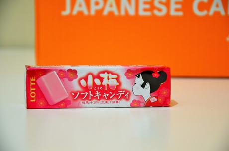 TOKYOTREAT FEBRUARY: UNBOXING JAPANESE CANDY!!