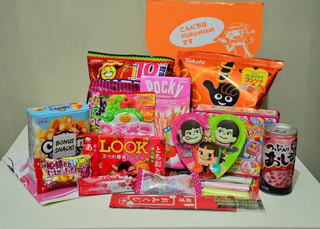 TOKYOTREAT FEBRUARY: UNBOXING JAPANESE CANDY!!