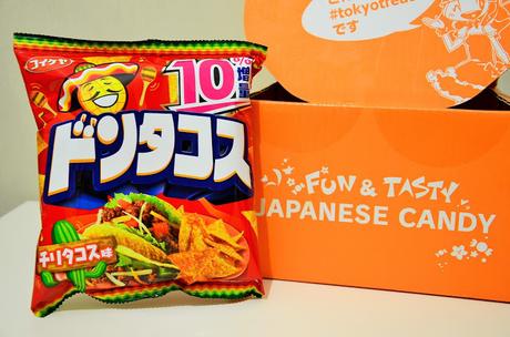 TOKYOTREAT FEBRUARY: UNBOXING JAPANESE CANDY!!