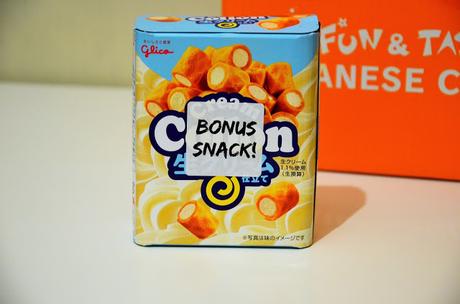 TOKYOTREAT FEBRUARY: UNBOXING JAPANESE CANDY!!
