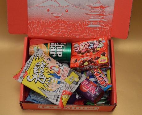 JAPAN CRATE de Febrero 2016 – probando snacks y golosinas japonesas