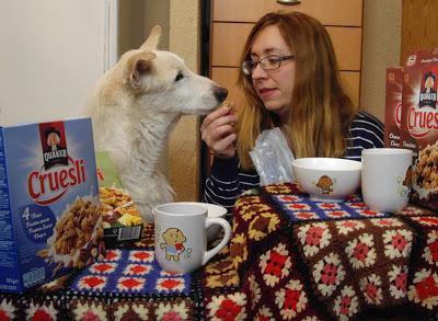 Desayunando con Quaker Cruesli