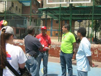 EL RECREO - COMUNIDAD LOS MANOLOS AVENIDA ANDRES BELLO. Visita para evaluar desarrollo de los Programas de la Misión a Toda Vida Venezuela