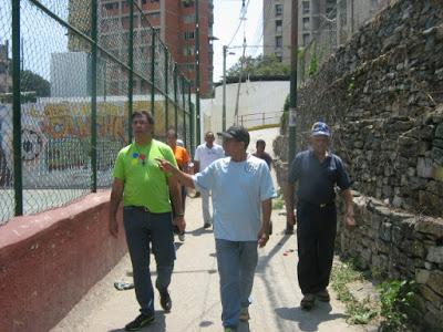 EL RECREO - COMUNIDAD LOS MANOLOS AVENIDA ANDRES BELLO. Visita para evaluar desarrollo de los Programas de la Misión a Toda Vida Venezuela