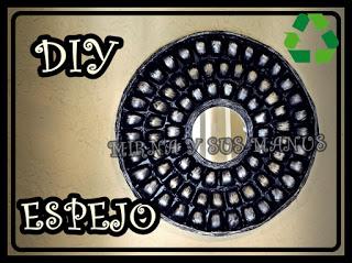 Espejos decorados con Materiales Reciclados.