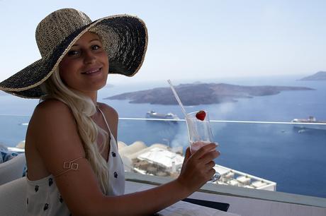 BASICS TO VISIT SANTORINI BASICS TO VISIT SANTORINI