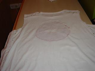 COMO HACER UNA CAMISETA BASICA CON APLICACION