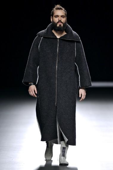 Un toque de originalidad en MBFWM Andres Sardá y Etxeberría