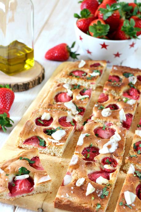 strawberry focaccia, focaccia de fresas